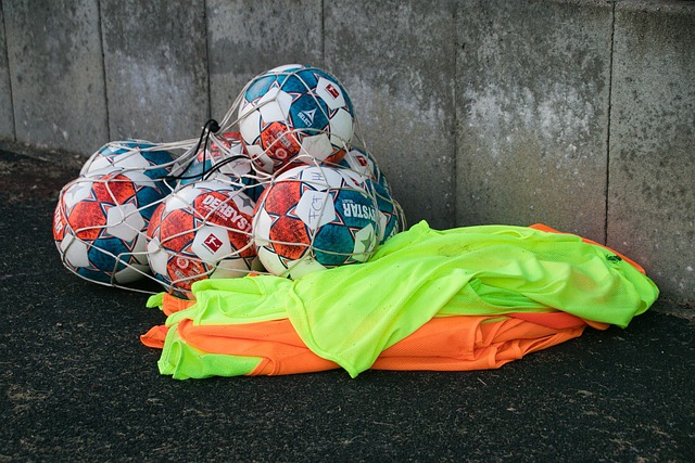 11打10！0-1到1-1 英超巅峰对决：13.1亿豪门3轮2平+17场不败